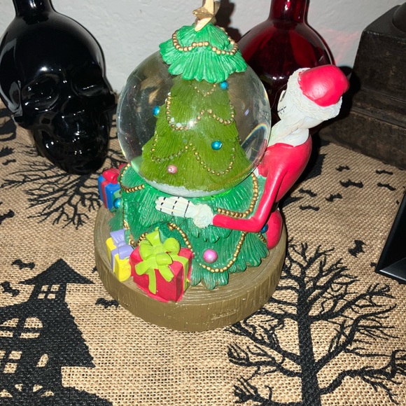 Nightmare before Christmas Jack Skellington, snow globe/water globe - Picture 5 of 7